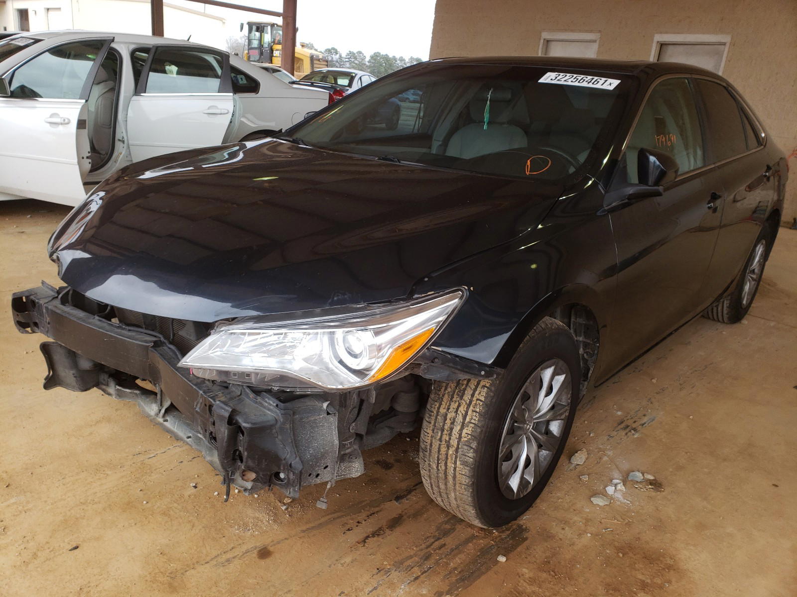 Photo 2 from auction – 2016 TOYOTA CAMRY LE with VIN 4T4BF1FK5GR555388