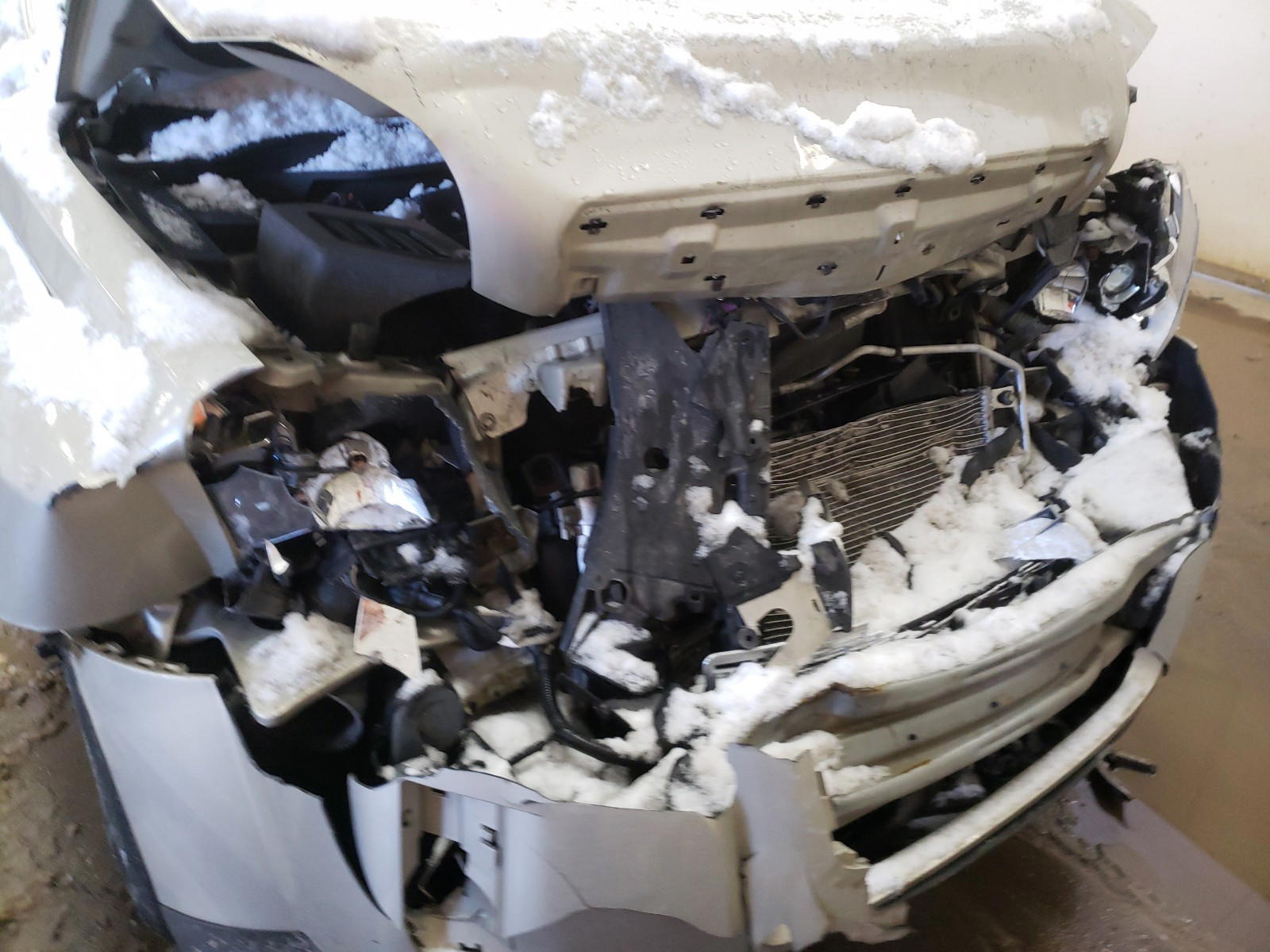 Photo 9 from auction – 2015 GMC TERRAIN SL with VIN 2GKFLRE39F6128699