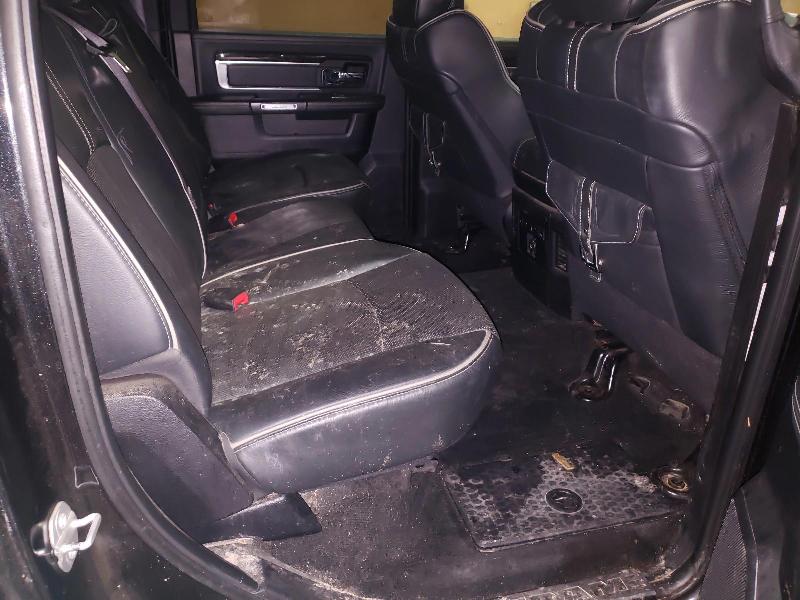 Photo 6 from auction – 2016 RAM 1500 LONGH with VIN 1C6RR7WM3GS246787