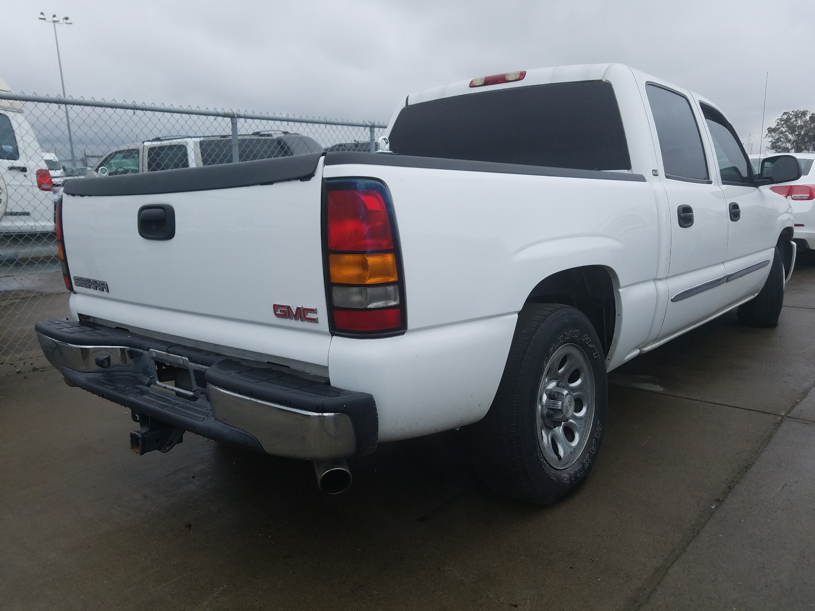 Photo 4 from auction – 2006 GMC NEW SIERRA with VIN 2GTEC13Z361280684