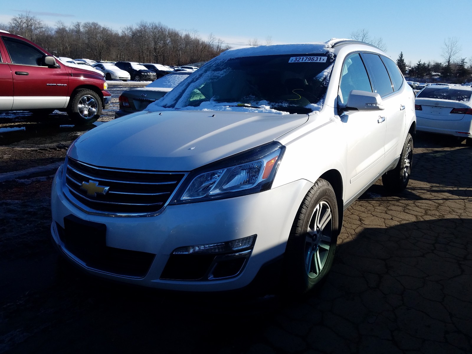 Photo 2 from auction – 2017 CHEVROLET TRAVERSE L with VIN 1GNKVHKD2HJ266156