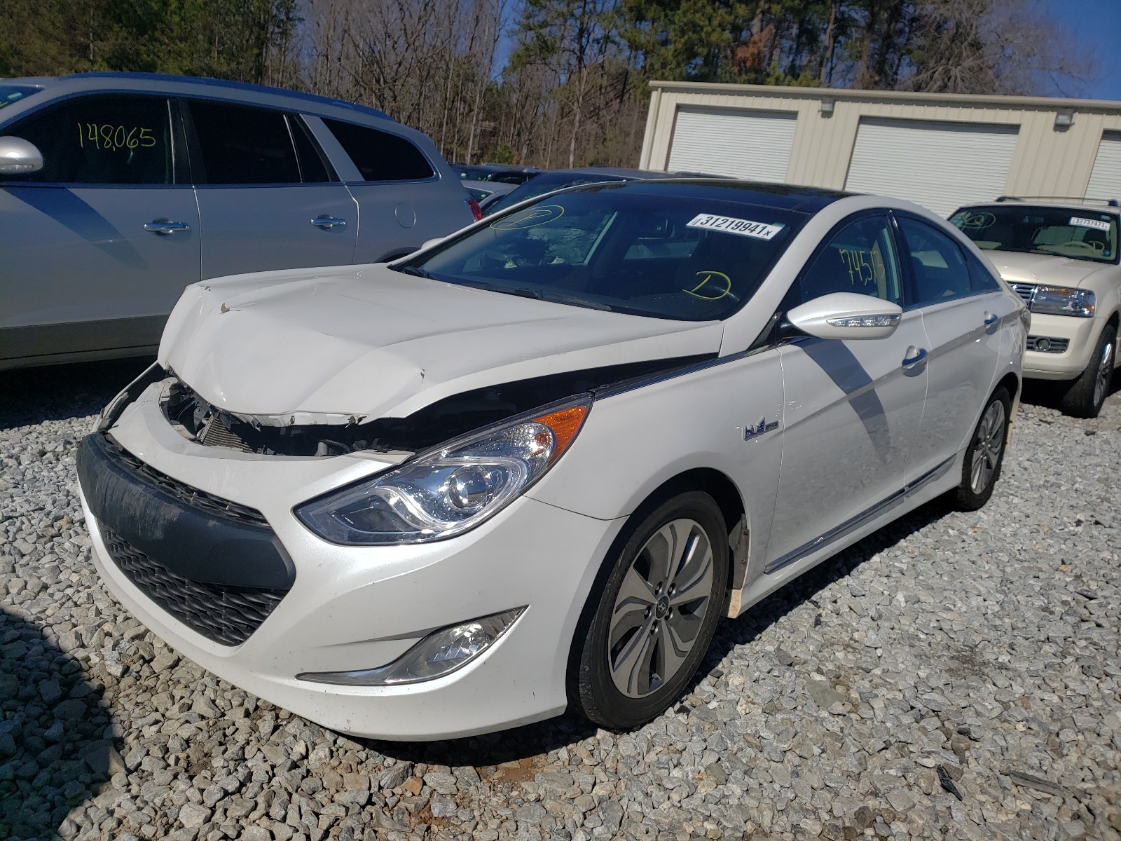 Photo 2 from auction – 2015 HYUNDAI SONATA HYB with VIN KMHEC4A4XFA125124
