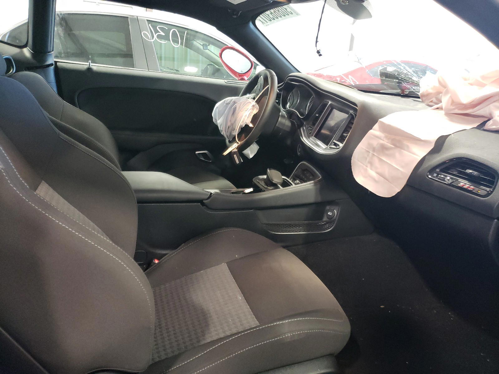 Photo 5 from auction – 2020 DODGE CHALLENGER with VIN 2C3CDZFJ8LH179396