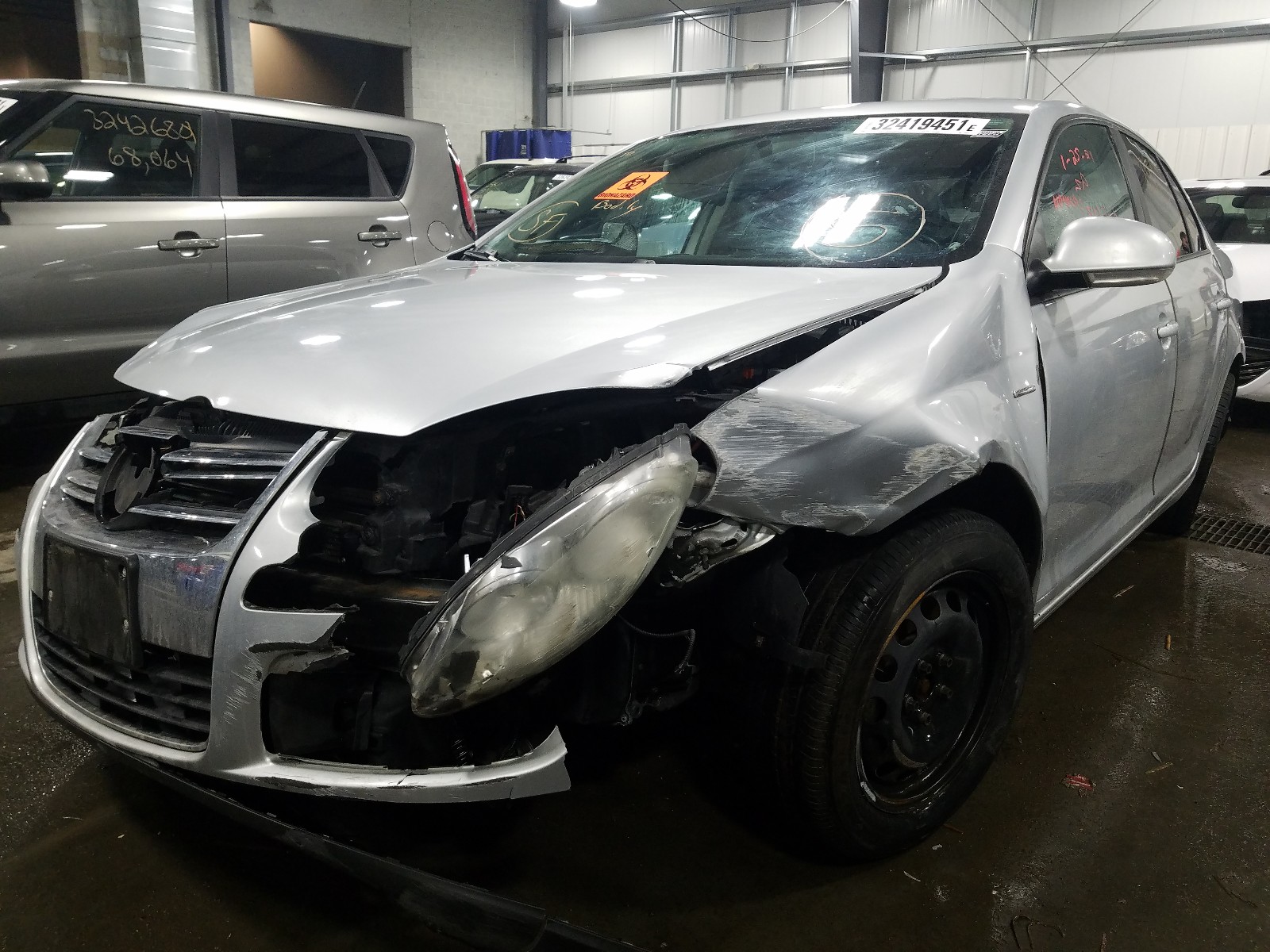Photo 2 from auction – 2008 VOLKSWAGEN JETTA WOLF with VIN 3VWRJ71KX8M175875