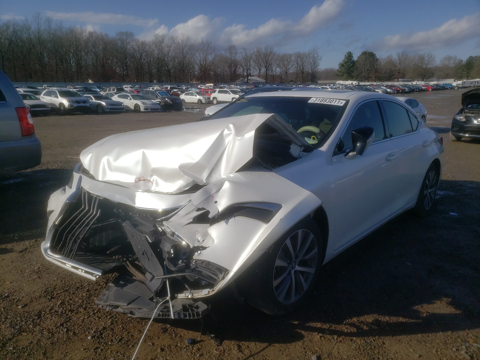 Photo 2 from auction – 2019 LEXUS ES 350 with VIN 58ABZ1B19KU049255