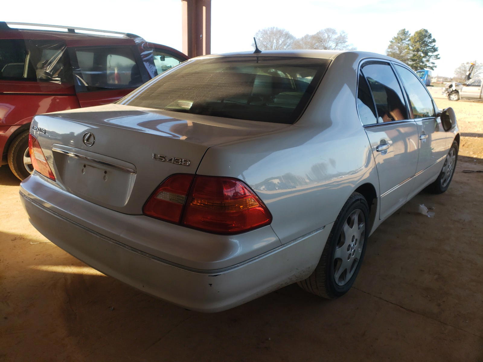 Photo 4 from auction – 2001 LEXUS LS 430 with VIN JTHBN30F510046522