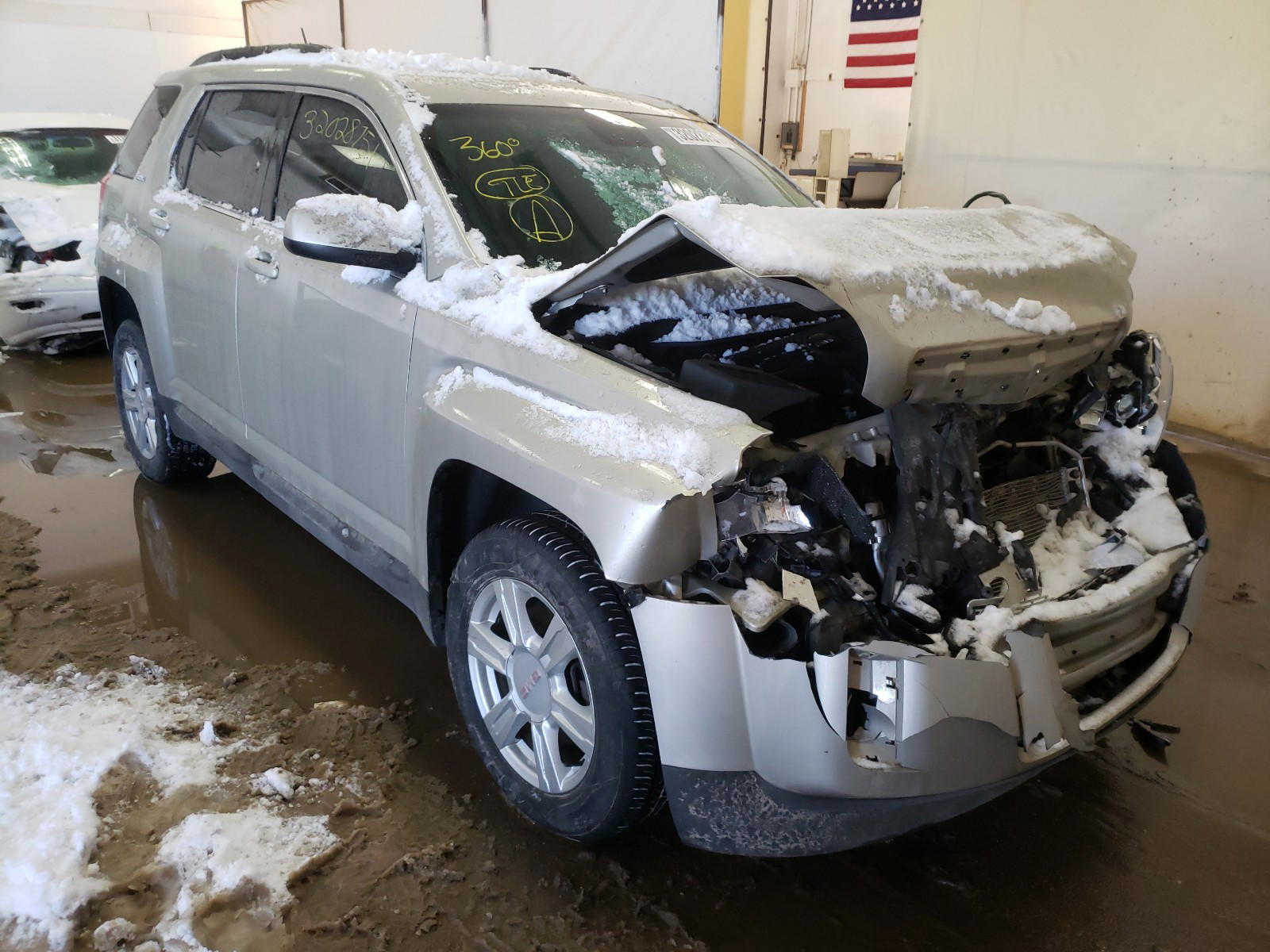 GMC TERRAIN SL 2015 with VIN 2GKFLRE39F6128699 - Photo from auction