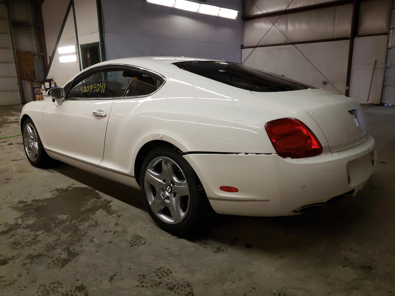 Photo 3 from auction – 2005 BENTLEY CONTINENTA with VIN SCBCR63W35C027837