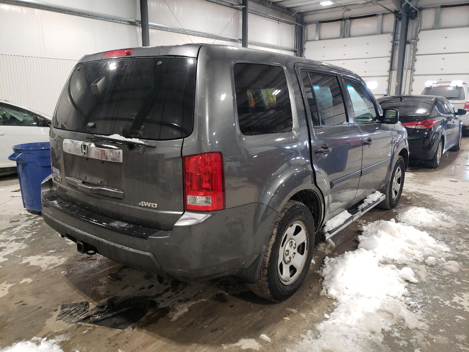 Photo 4 from auction – 2011 HONDA PILOT LX with VIN 5FNYF4H29BB055369