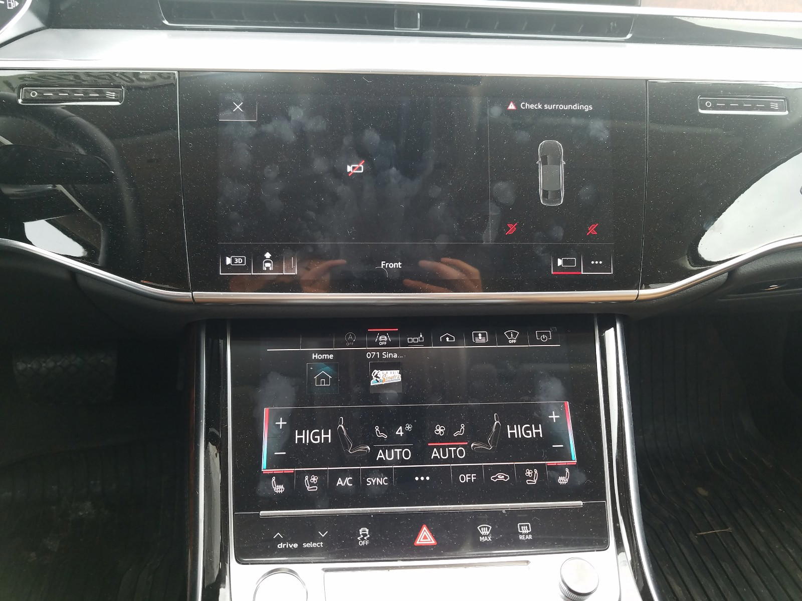 Photo 9 from auction – 2019 AUDI A8 L with VIN WAU8DAF8XKN007860