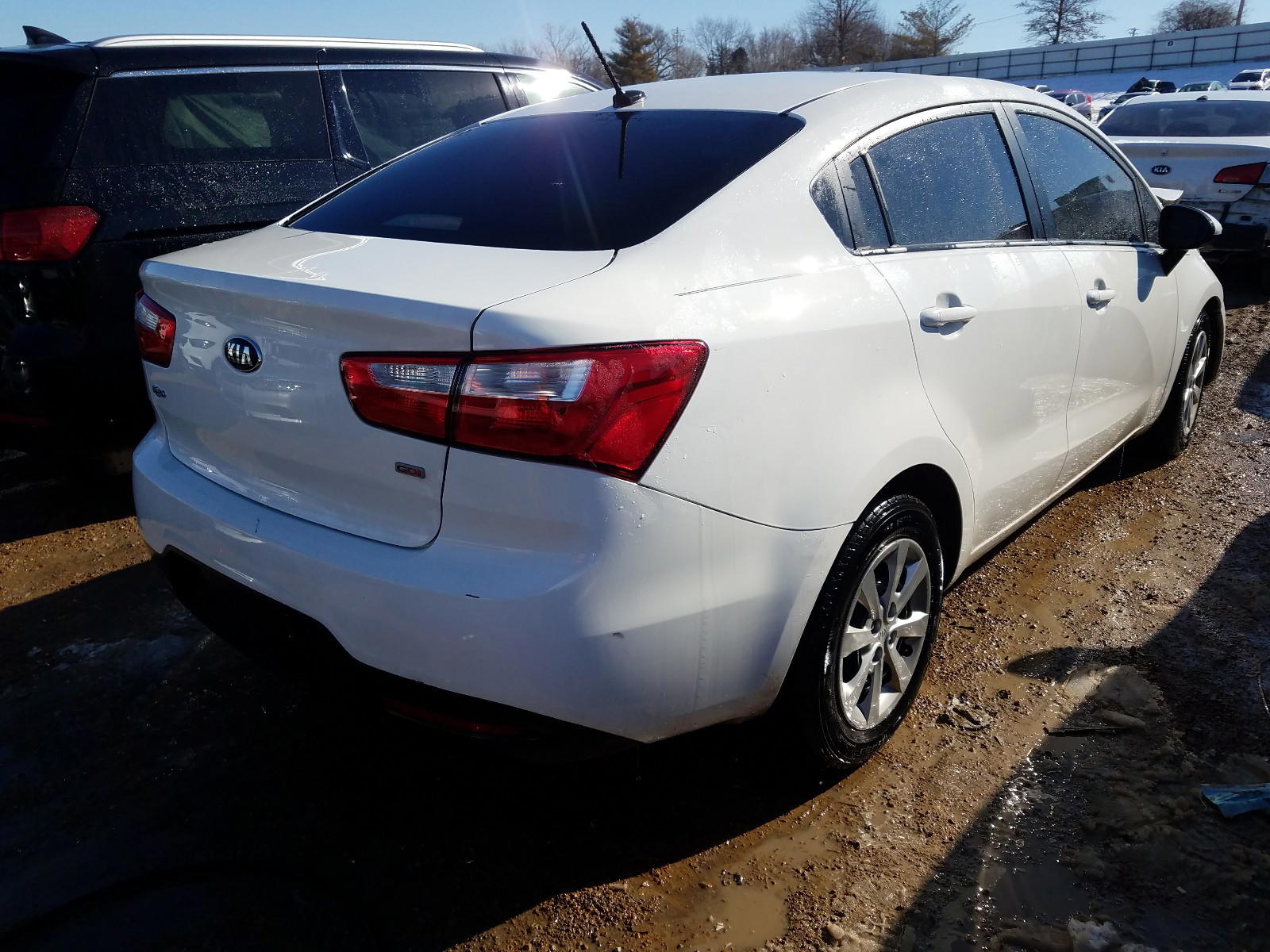 Photo 4 from auction – 2014 KIA RIO LX with VIN KNADM4A39E6393276
