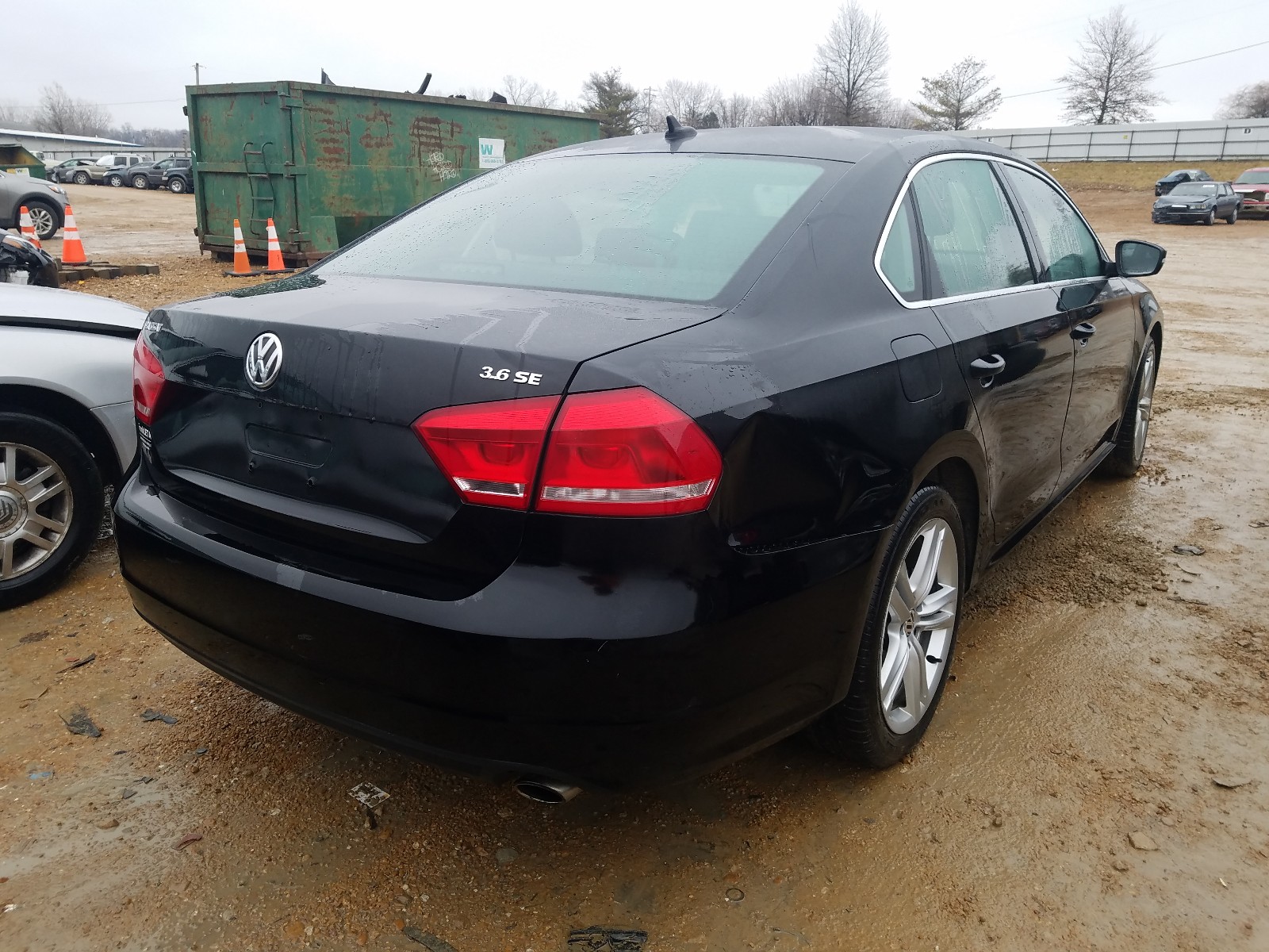 Photo 4 from auction – 2013 VOLKSWAGEN PASSAT SE with VIN 1VWBM7A36DC024142