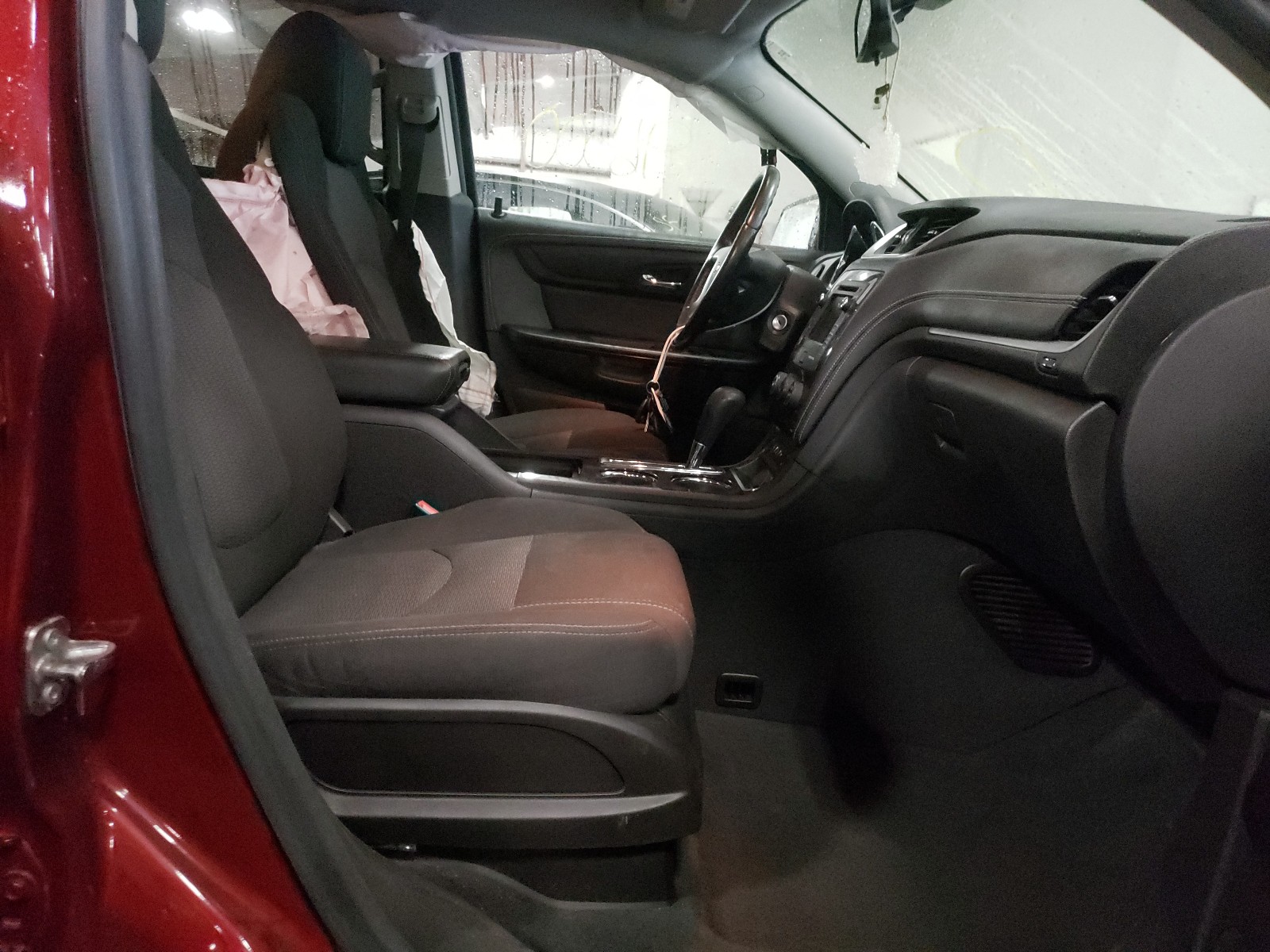 Photo 5 from auction – 2016 CHEVROLET TRAVERSE L with VIN 1GNKVGKD4GJ215735