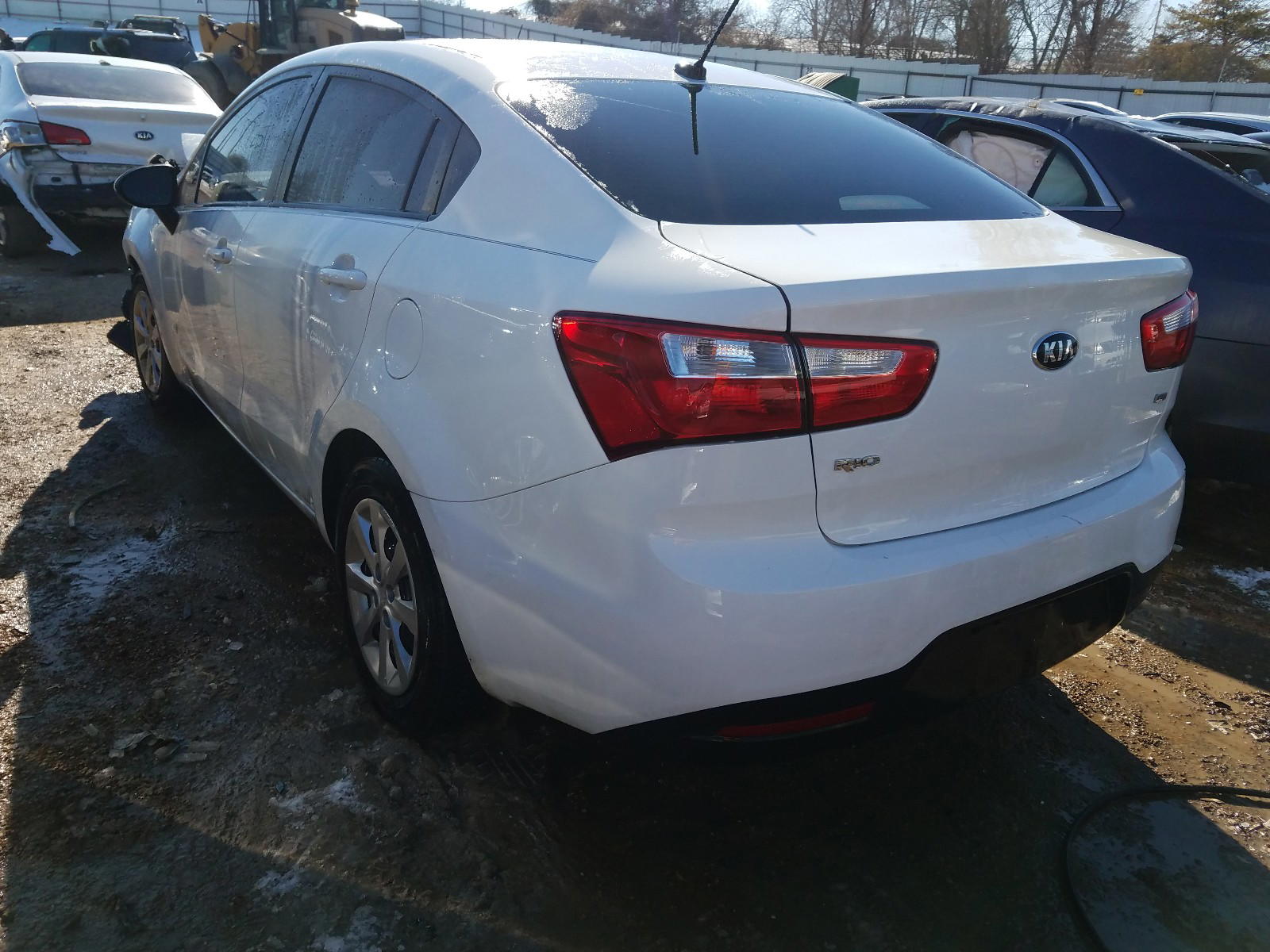Photo 3 from auction – 2014 KIA RIO LX with VIN KNADM4A39E6393276