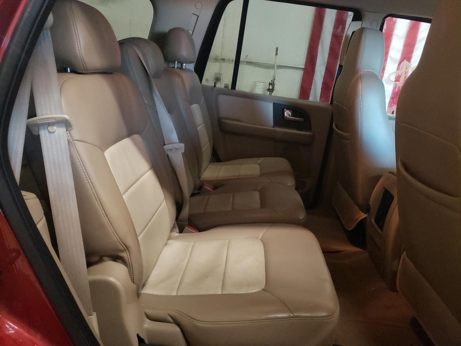 Photo 6 from auction – 2004 FORD EXPEDITION with VIN 1FMPU18L34LB55987