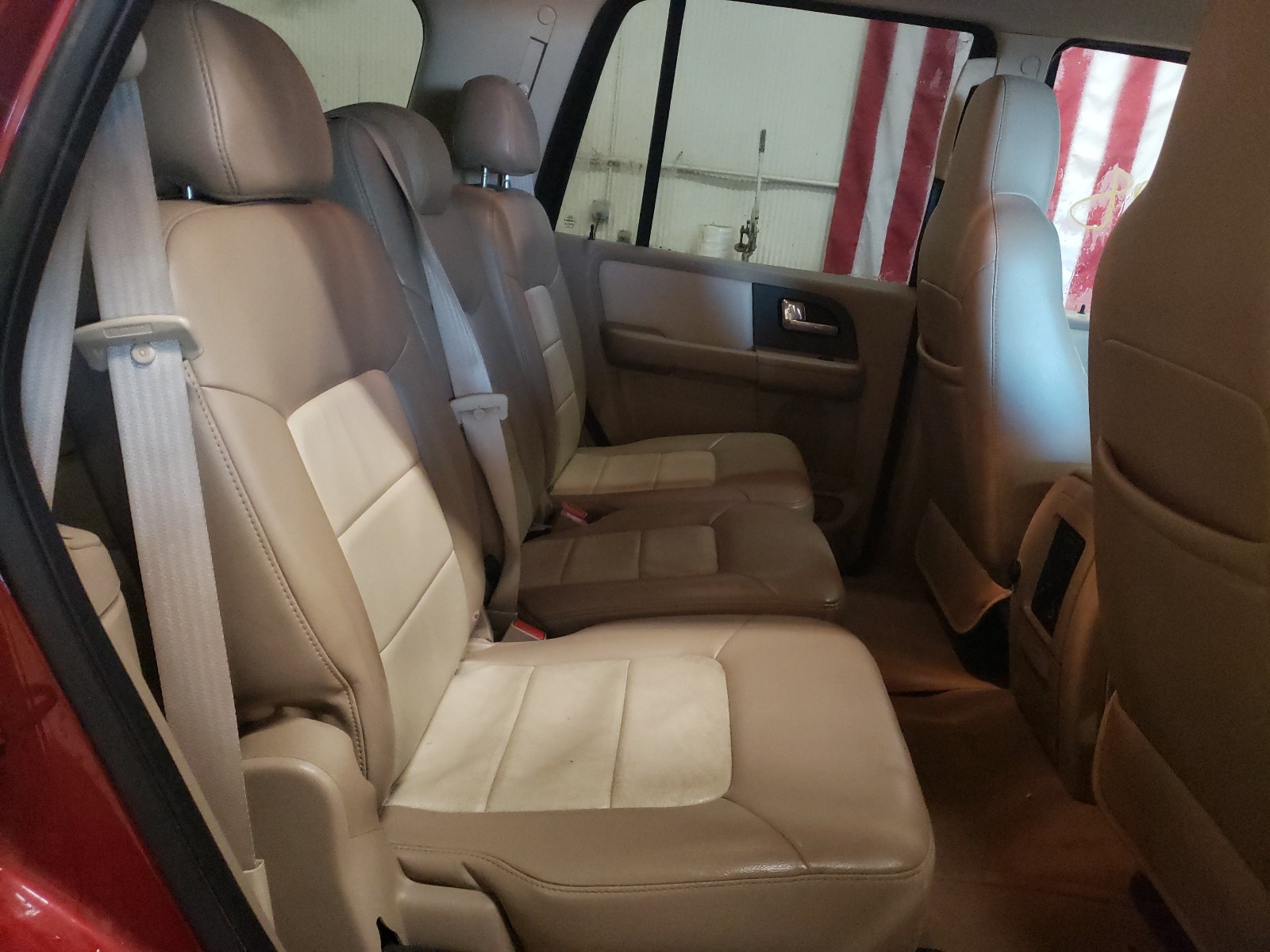 Foto 6 de la subasta – 2004 FORD EXPEDITION con VIN 1FMPU18L34LB55987