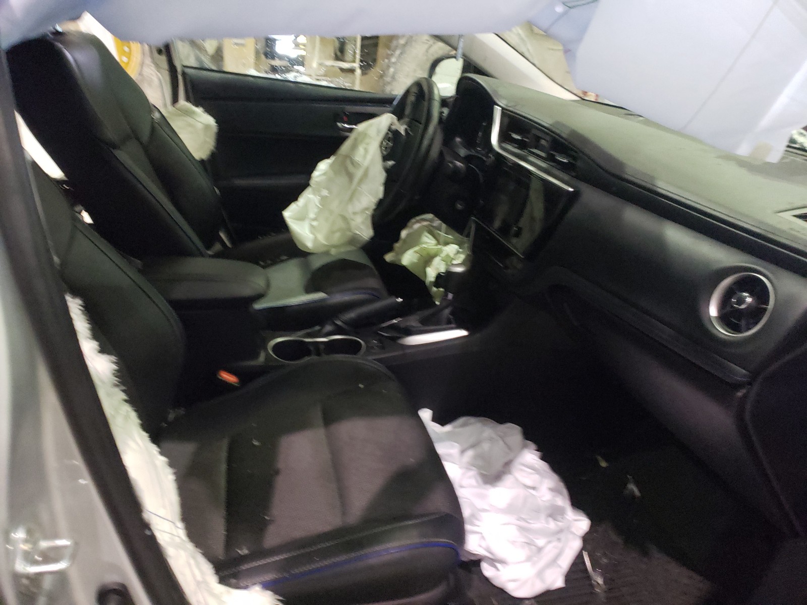 Photo 5 from auction – 2019 TOYOTA COROLLA L with VIN 2T1BURHE6KC178473