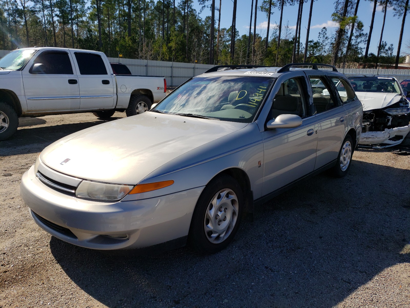 Photo 2 from auction – 2000 SATURN LW1 with VIN 1G8JU82F9YY643768