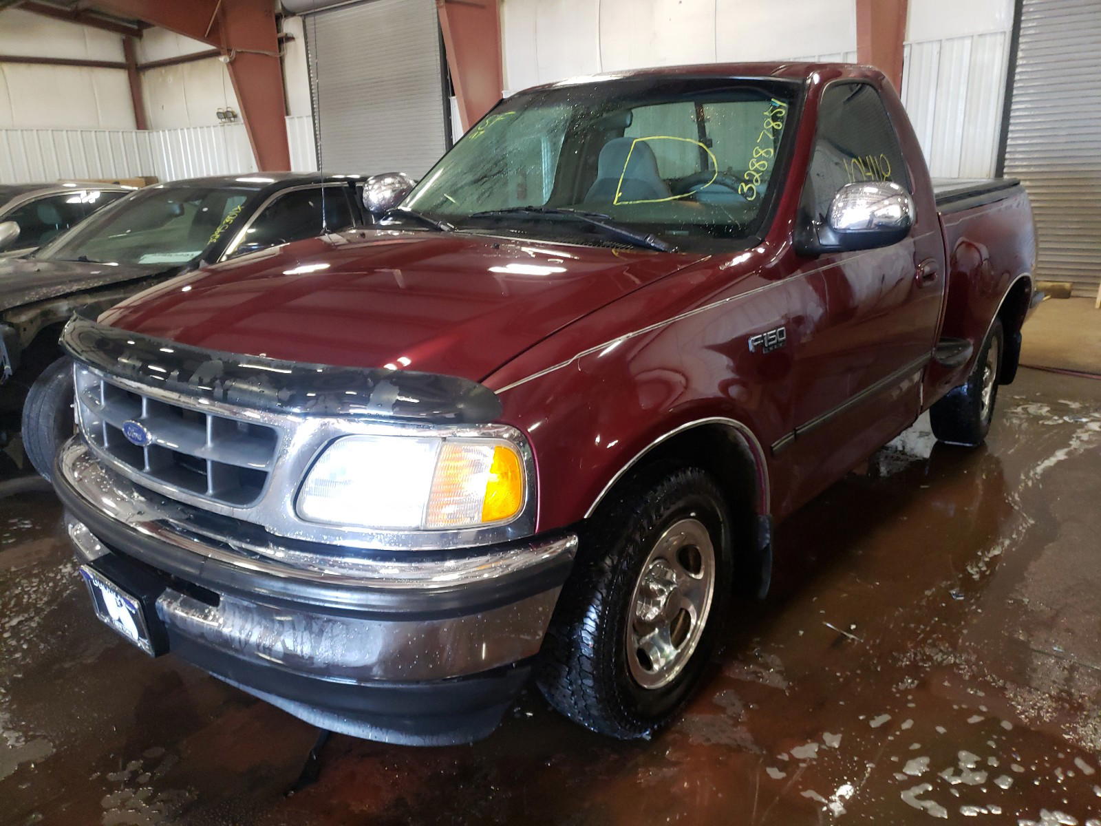 Photo 2 from auction – 1997 FORD F150 with VIN 2FTDF0729VCA56560