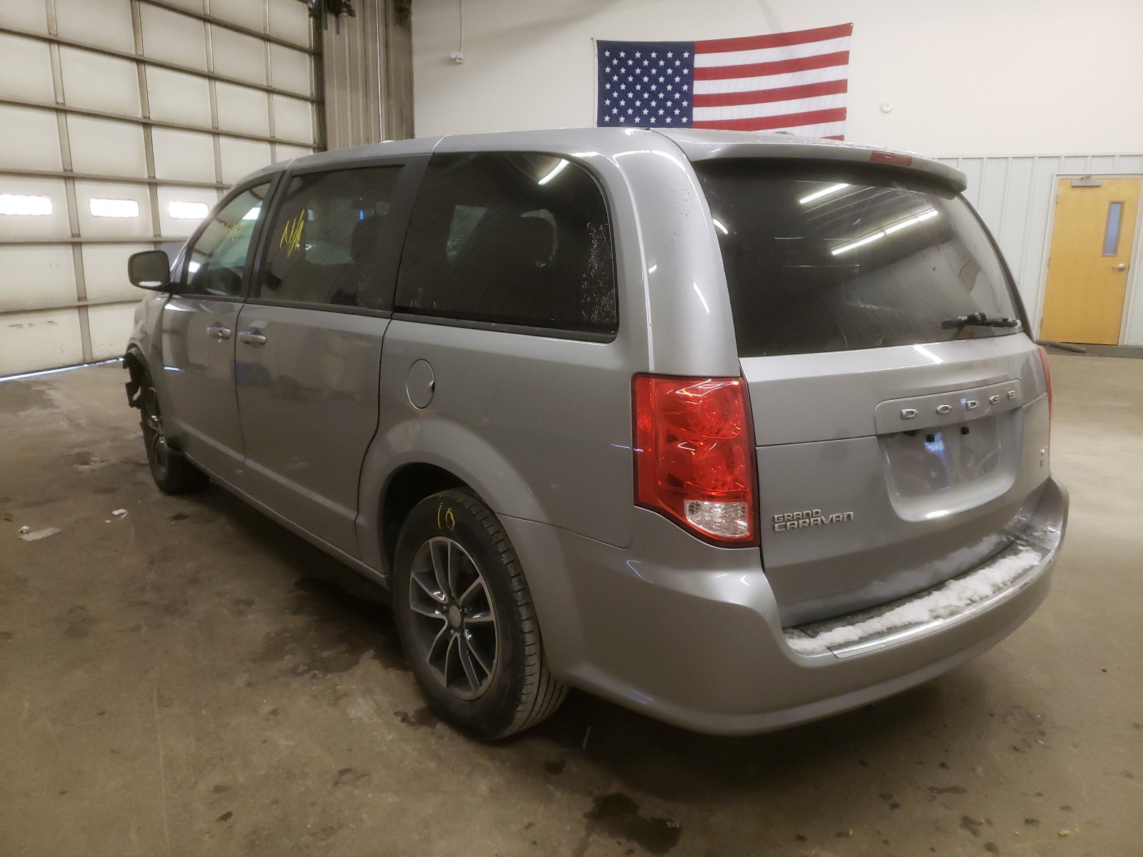 Photo 3 from auction – 2019 DODGE GRAND CARA with VIN 2C4RDGEG9KR538117