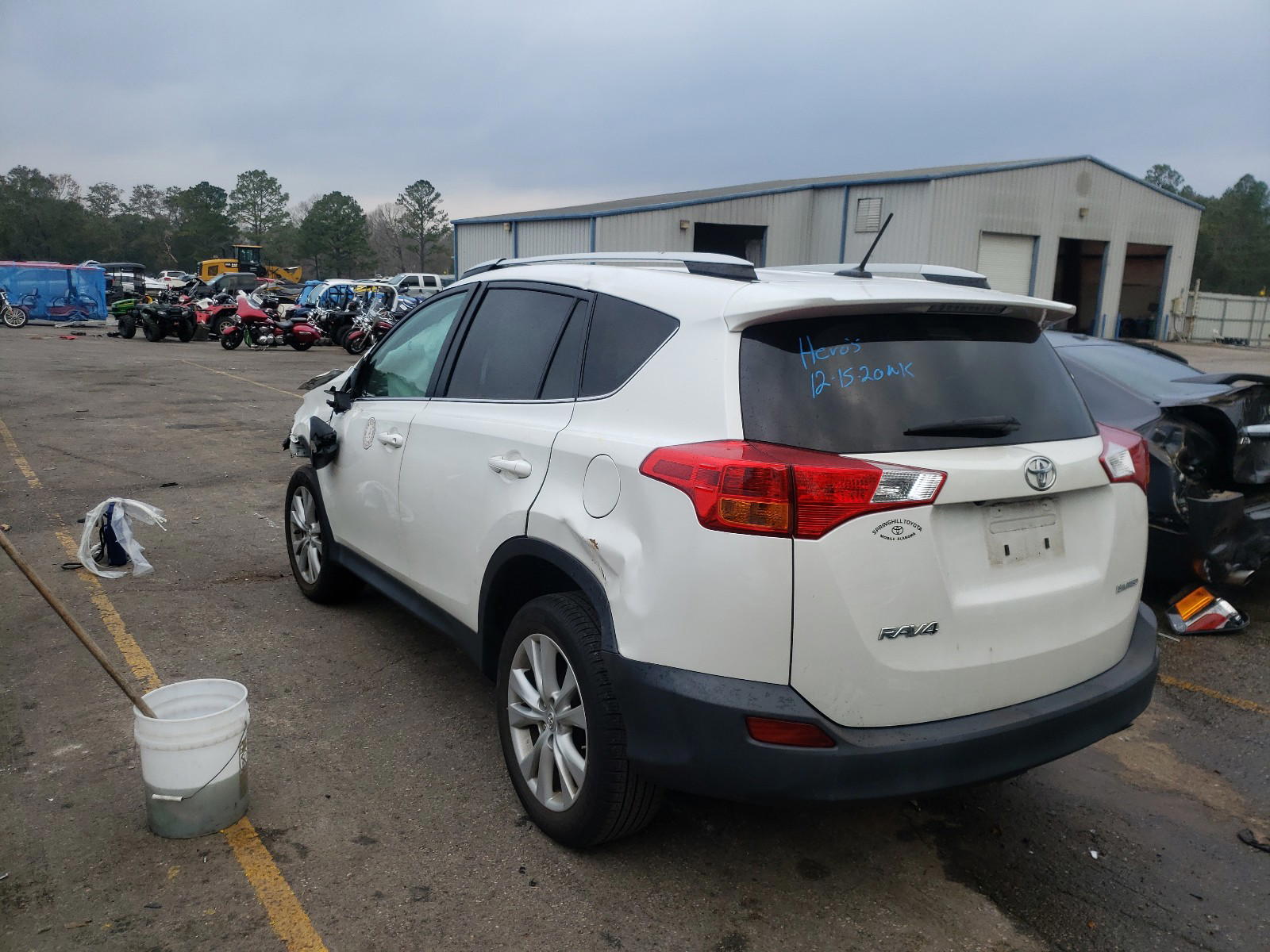 Photo 3 from auction – 2014 TOYOTA RAV4 LIMIT with VIN 2T3YFREV4EW094588
