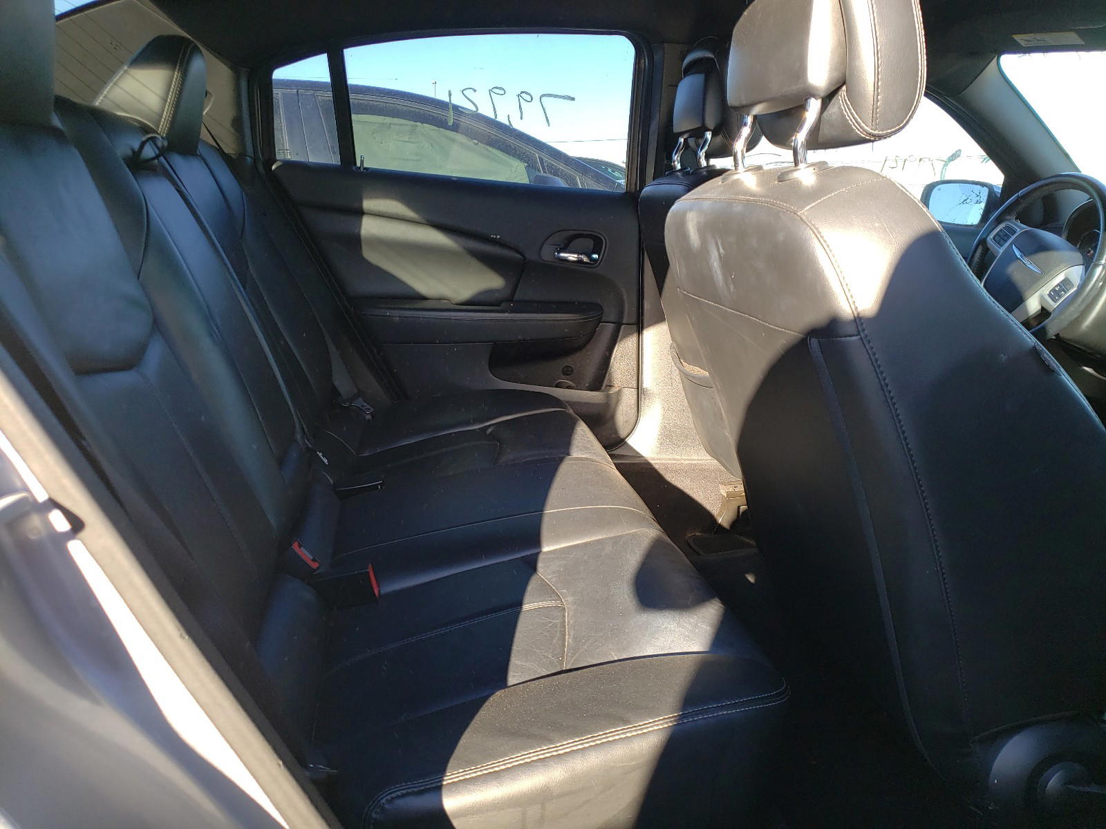 Photo 6 from auction – 2014 CHRYSLER 200 LIMITE with VIN 1C3CCBCG3EN158730