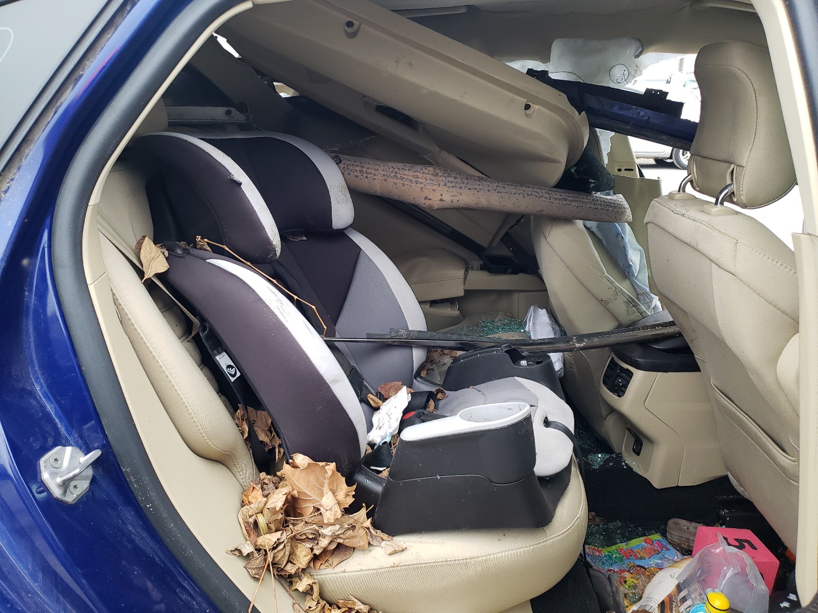Photo 16 from auction – 2014 FORD FUSION SE with VIN 1FA6P0HDXE5352824