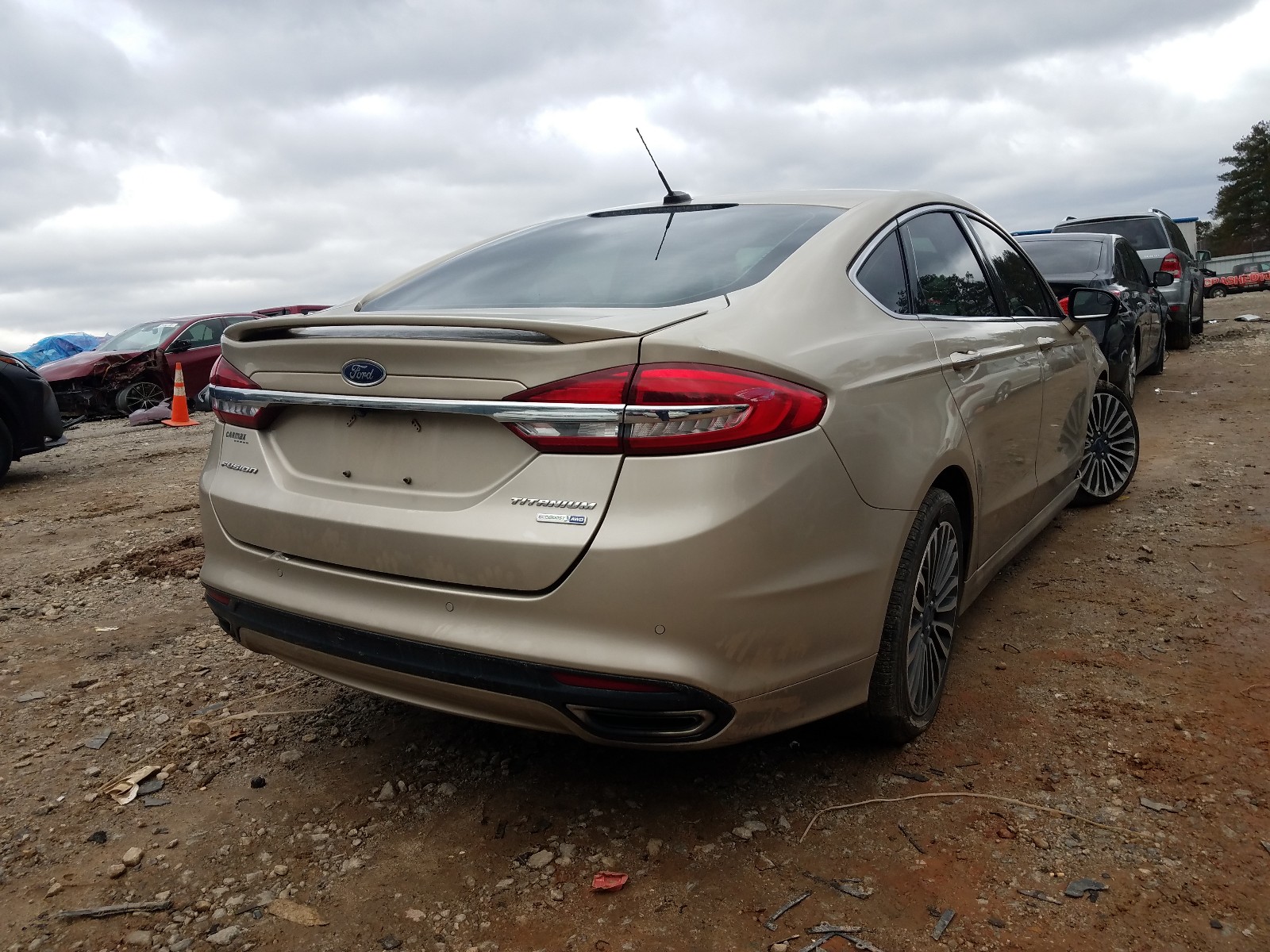Photo 4 from auction – 2018 FORD FUSION TIT with VIN 3FA6P0D90JR146131