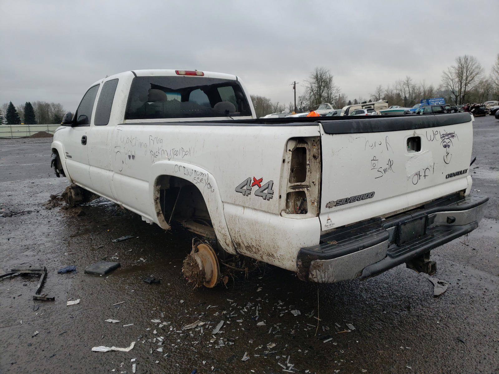 Photo 3 from auction – 2004 CHEVROLET SILVERADO with VIN 1GCHK29254E330481