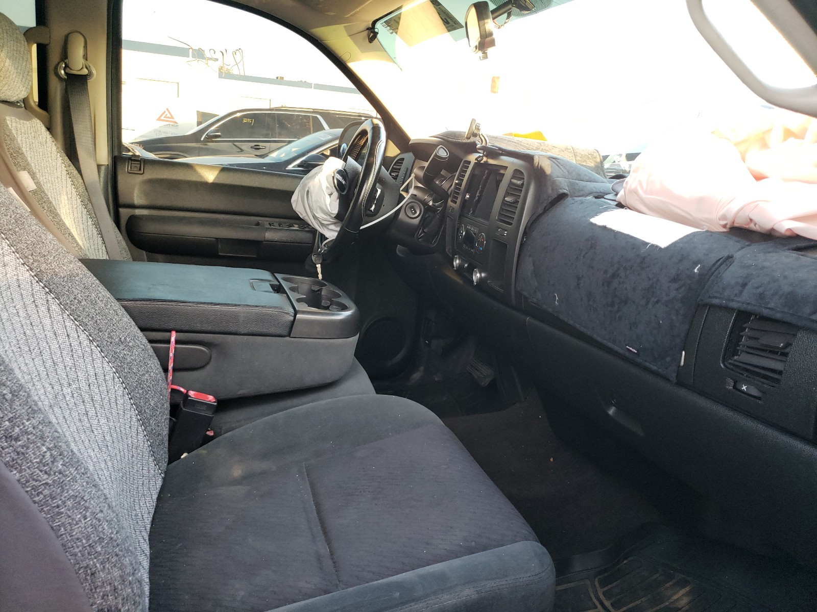 Photo 5 from auction – 2009 GMC SIERRA C15 with VIN 3GTEC23C89G218324