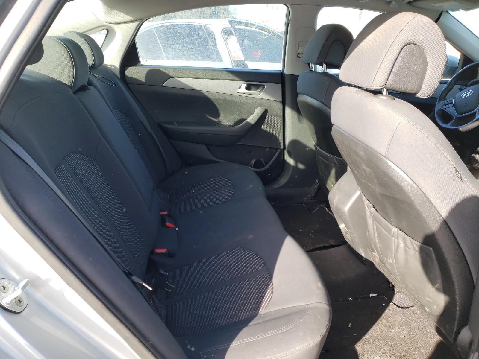 Photo 6 from auction – 2017 HYUNDAI SONATA SE with VIN 5NPE24AF4HH461663