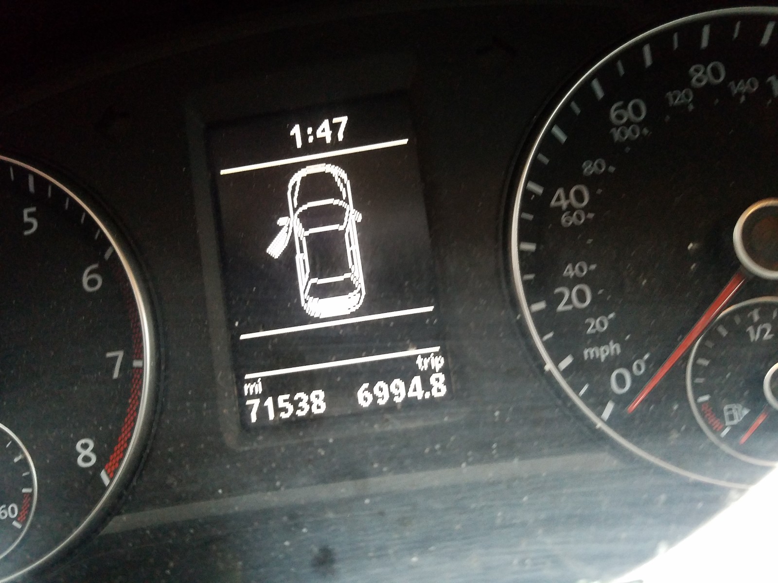 Photo 8 from auction – 2013 VOLKSWAGEN PASSAT SE with VIN 1VWBM7A36DC024142