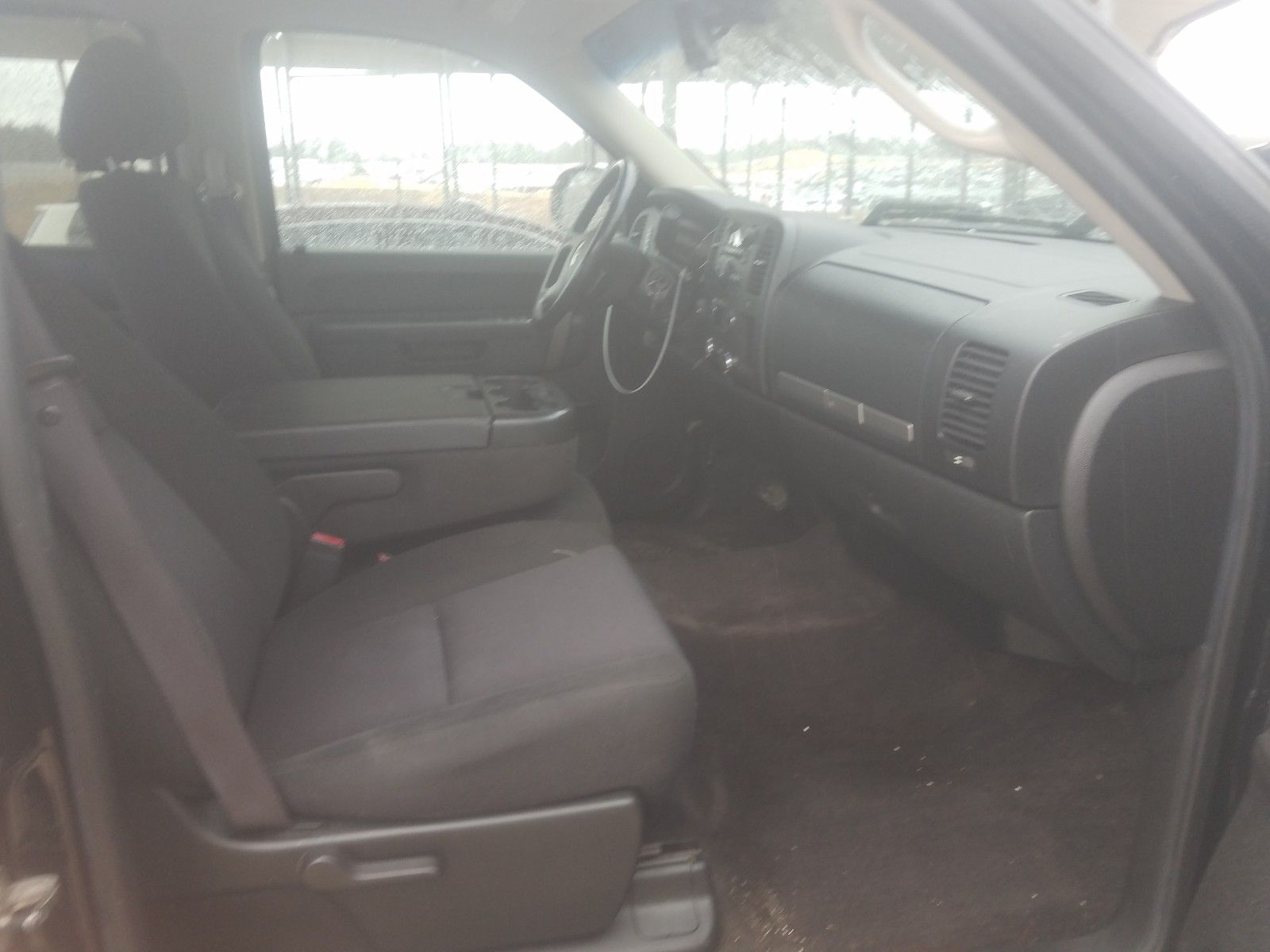 Photo 5 from auction – 2011 CHEVROLET SILVERADO with VIN 3GCPKSE38BG263052