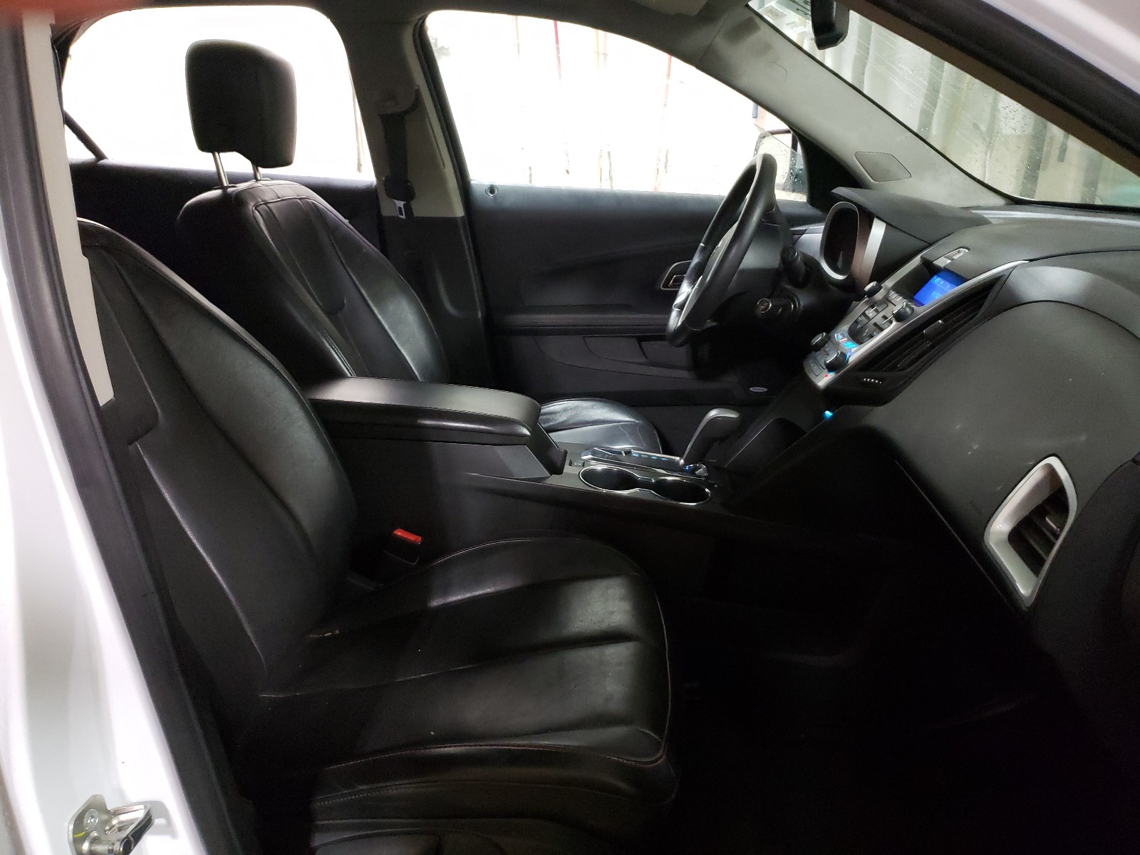 Фото 5 с аукциона – 2011 CHEVROLET EQUINOX LT с VIN 2GNALPEC6B1330439