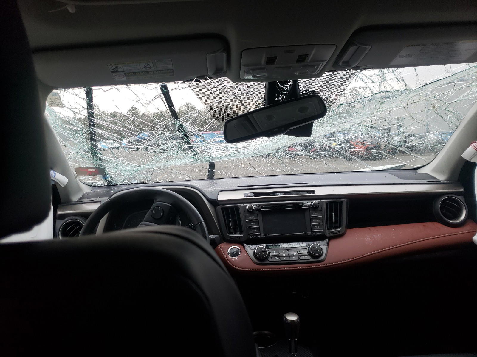 Photo 9 from auction – 2014 TOYOTA RAV4 LIMIT with VIN 2T3YFREV4EW094588