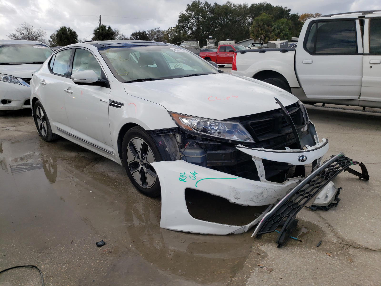 KIA OPTIMA HYB 2013 with VIN KNAGM4AD0D5049779 - Photo from auction