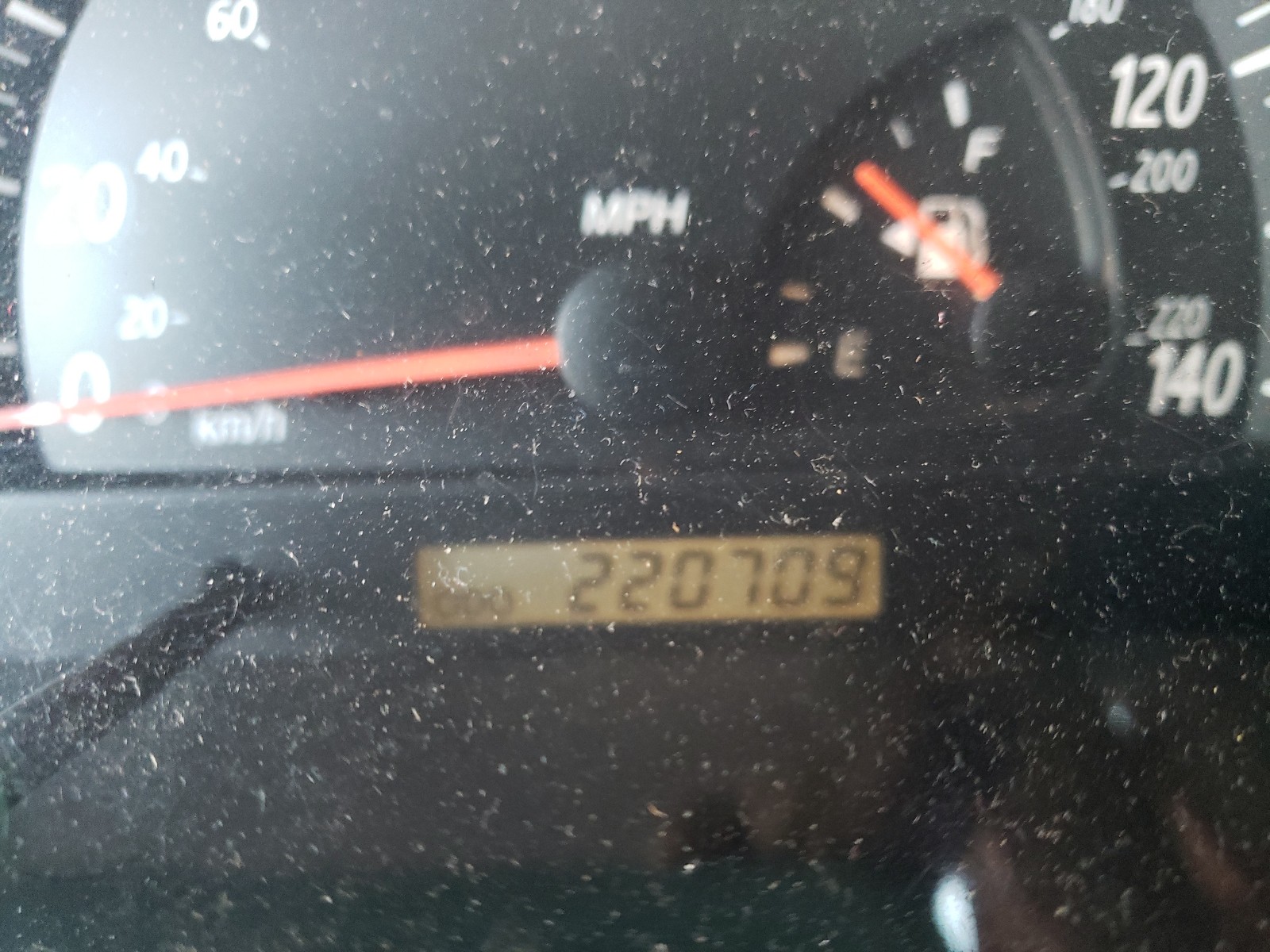 Photo 8 from auction – 2002 TOYOTA CAMRY LE with VIN 4T1BE32K72U597214