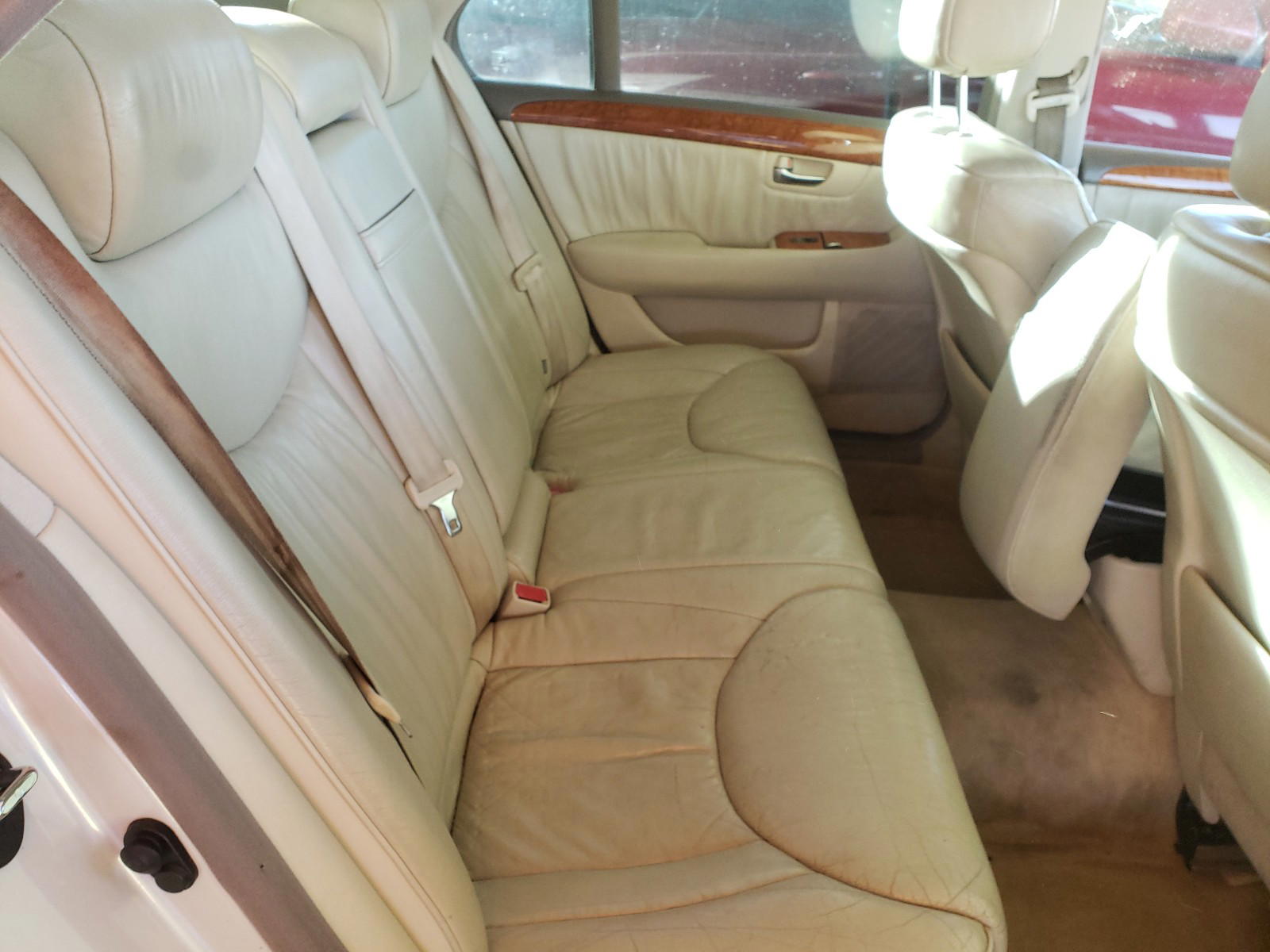 Photo 6 from auction – 2001 LEXUS LS 430 with VIN JTHBN30F510046522