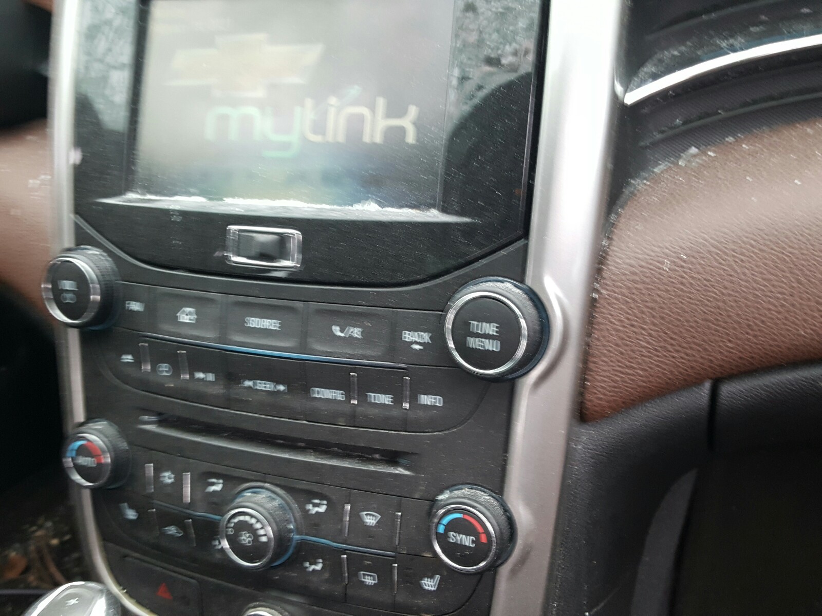 Photo 9 from auction – 2015 CHEVROLET MALIBU LTZ with VIN 1G11F5SL2FF257781