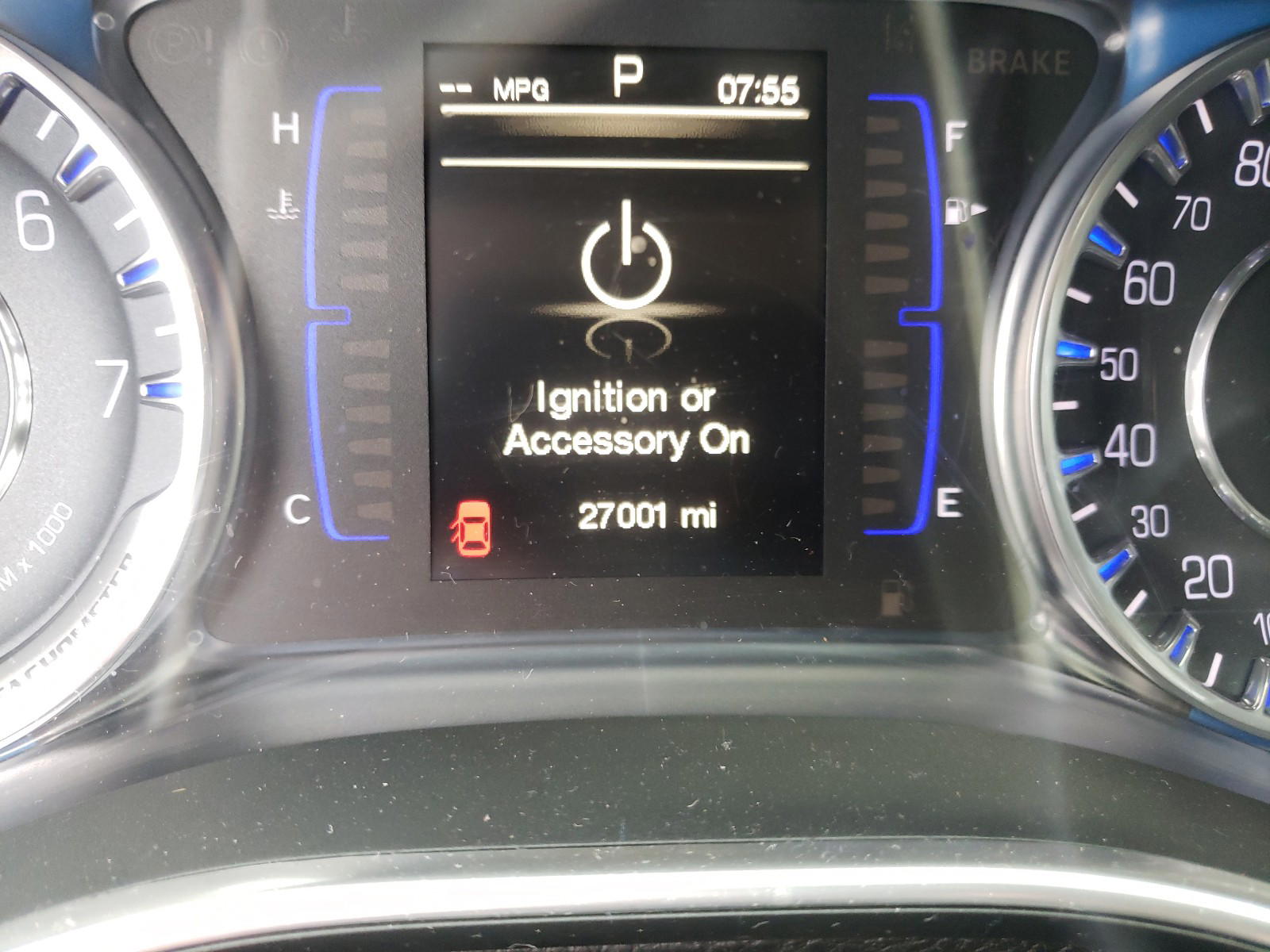 Photo 8 from auction – 2015 CHRYSLER 200 LIMITE with VIN 1C3CCCAB2FN699380