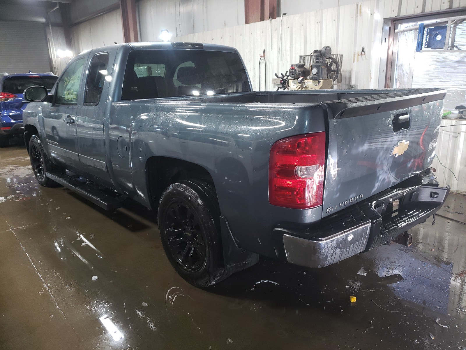 Zdjęcie 3 z aukcji – 2008 CHEVROLET SILVERADO z VIN 2GCEK19J381295127