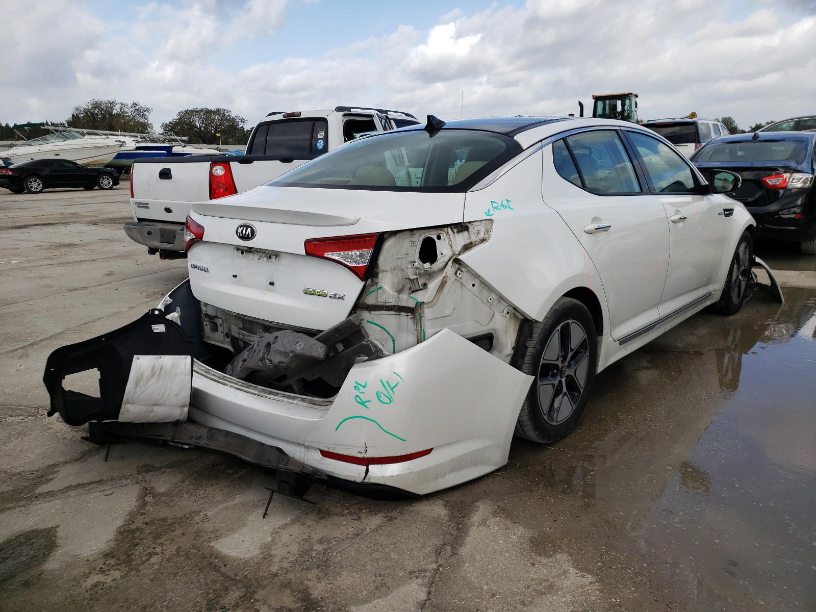 Photo 4 from auction – 2013 KIA OPTIMA HYB with VIN KNAGM4AD0D5049779