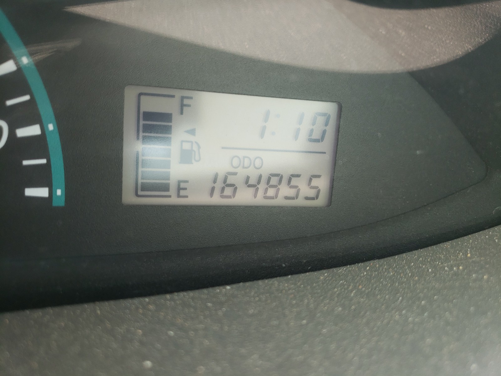 Photo 8 from auction – 2010 TOYOTA YARIS with VIN JTDBT4K39A1366064