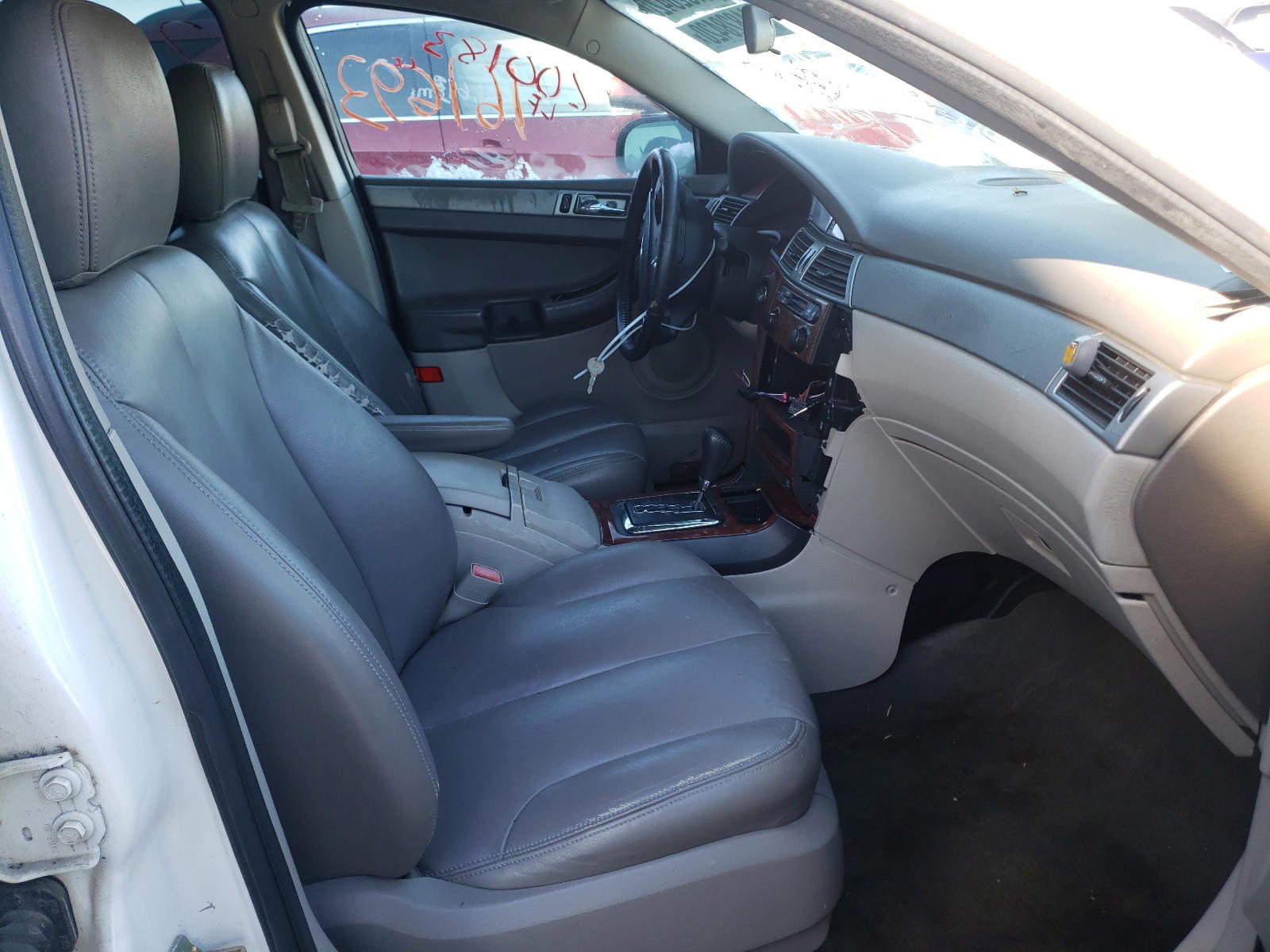 Photo 5 from auction – 2005 CHRYSLER PACIFICA with VIN 2C4GM48L75R487963