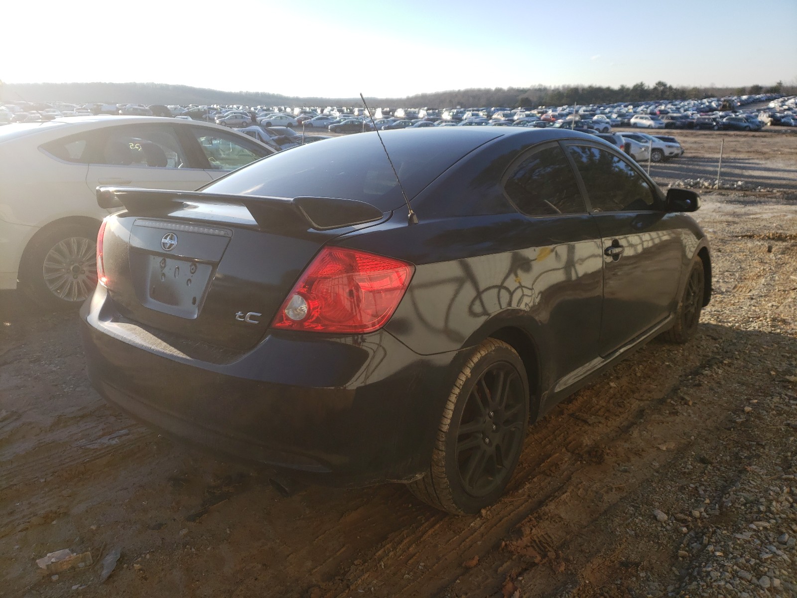 Photo 4 from auction – 2005 TOYOTA SCION TC with VIN JTKDE177650059274