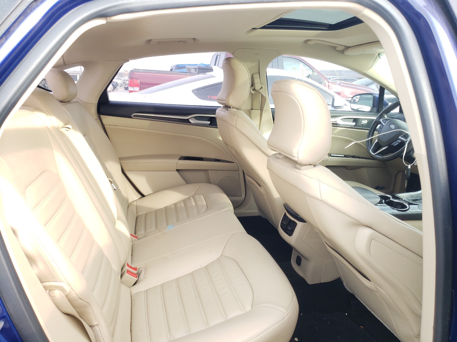 Photo 6 from auction – 2016 FORD FUSION SE with VIN 1FA6P0HD8G5122220