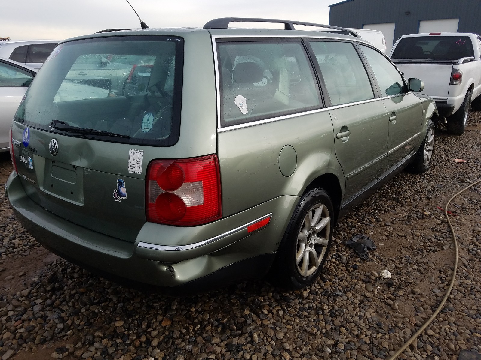 Photo 4 from auction – 2004 VOLKSWAGEN PASSAT GLS with VIN WVWVD63B34E087038