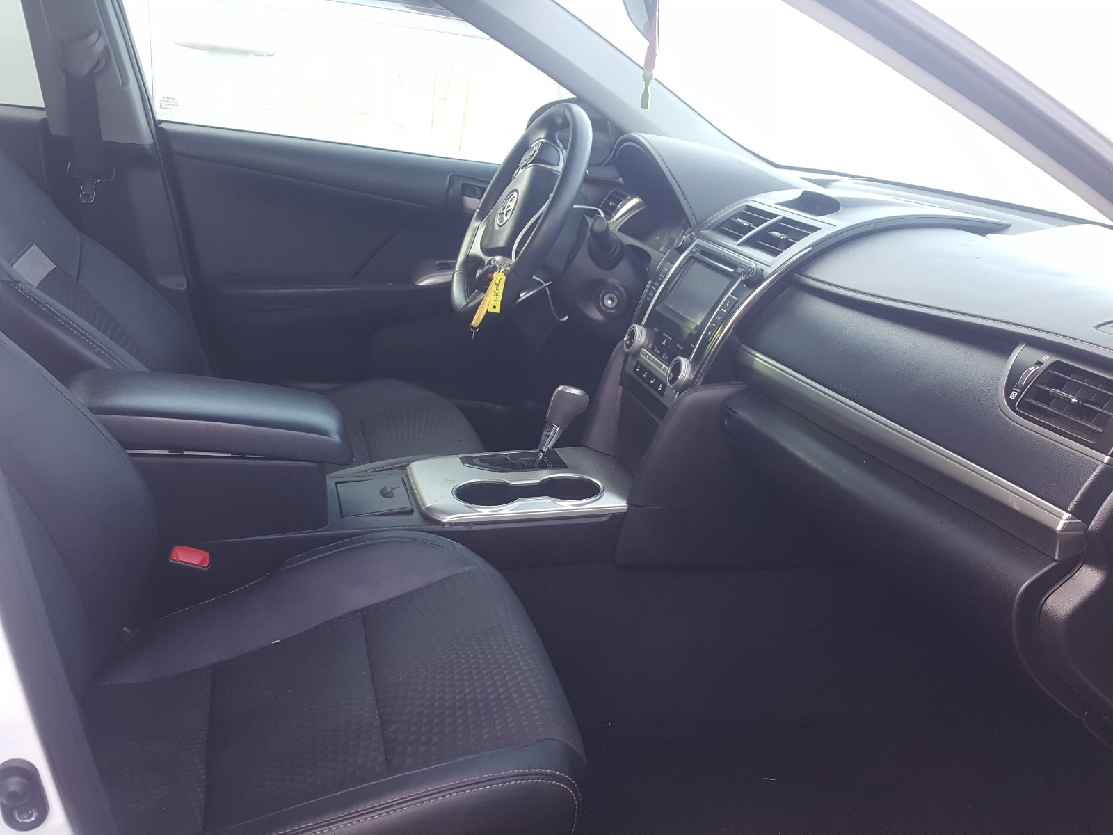 Photo 5 from auction – 2014 TOYOTA CAMRY L with VIN 4T1BF1FK6EU301003