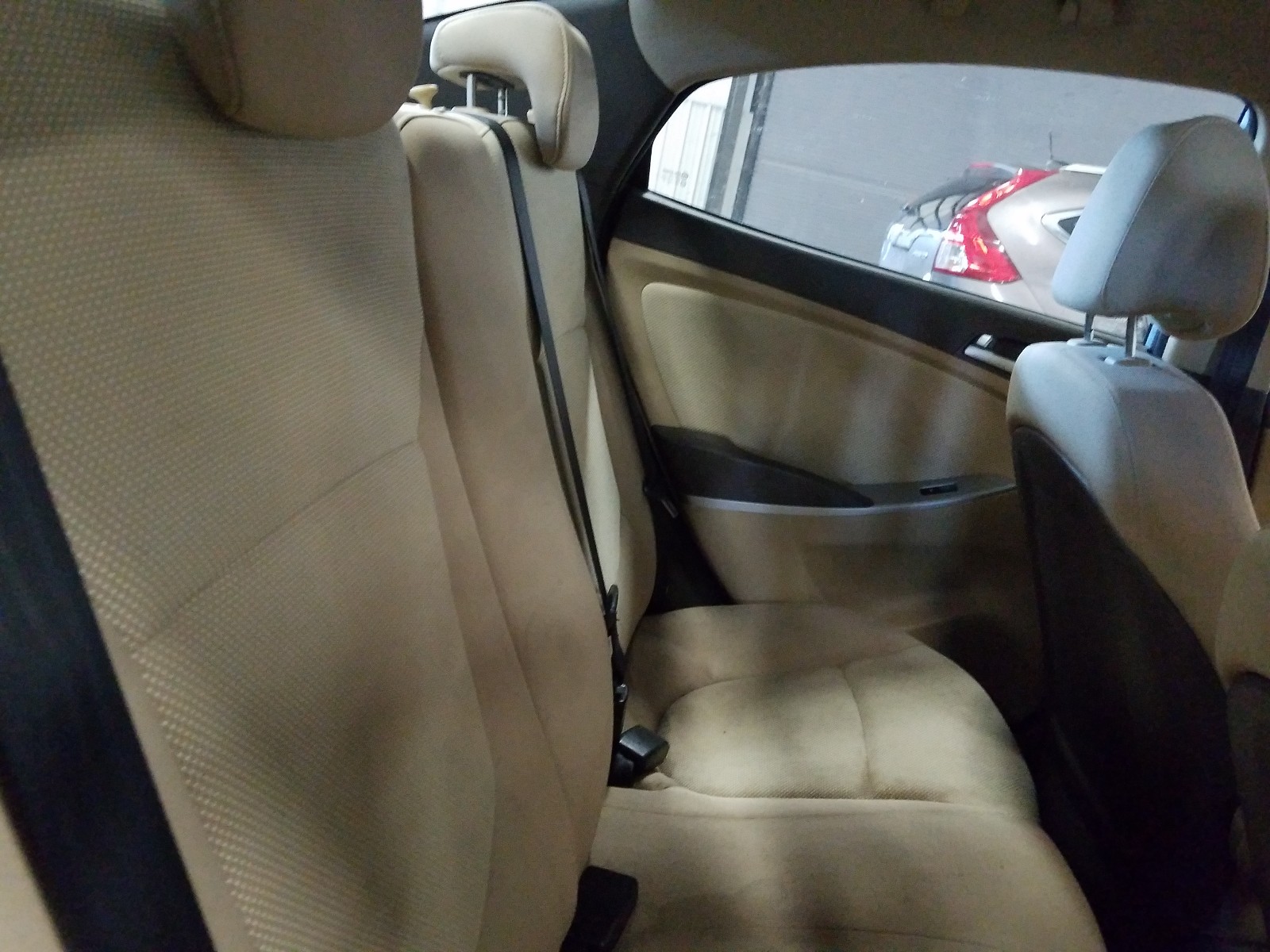 Photo 6 from auction – 2013 HYUNDAI ACCENT GLS with VIN KMHCT4AE3DU574124