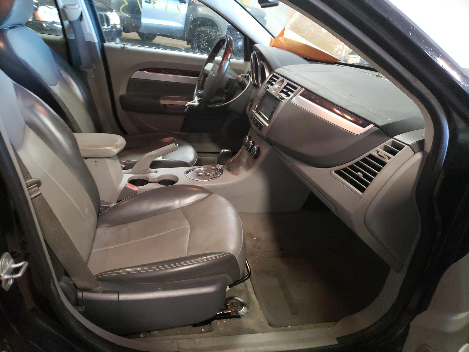 Photo 5 from auction – 2008 CHRYSLER SEBRING LI with VIN 1C3LD66M48N163669